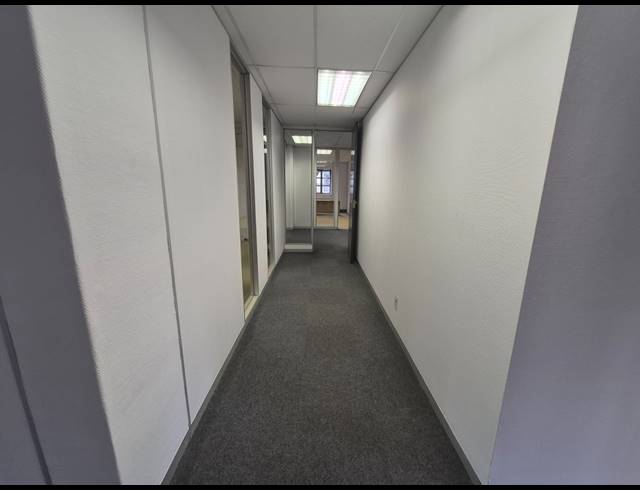 314M² OFFICE TO LET IN RIVONIA